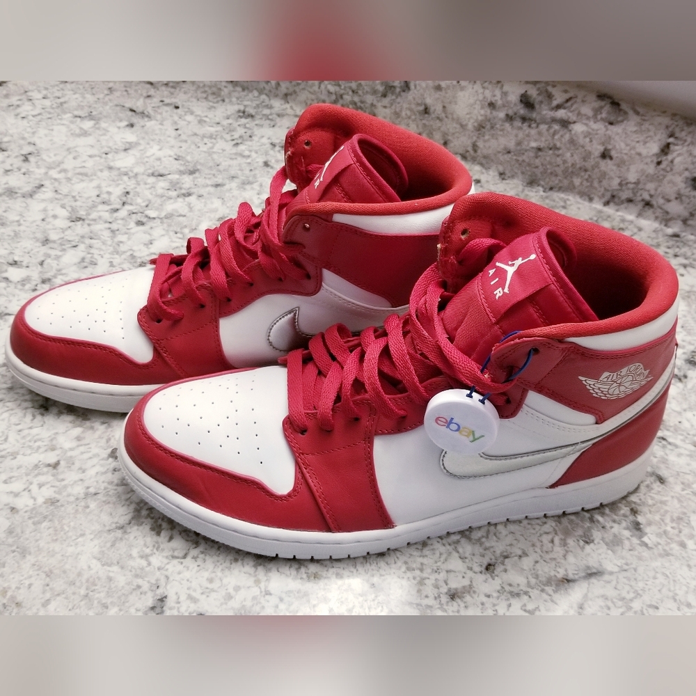 *ULTRA RARE* JORDAN 1 SILVER MEDAL EXCELLENT 10.5 NIKE AIR RETRO AUTHENTICATED
